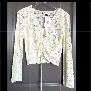 Newbury kustom cream crochet cropped sweater top size : Small